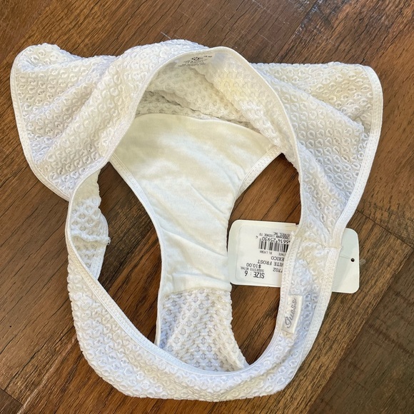 GUESS panties, size 6, NWT - Picture 7 of 12